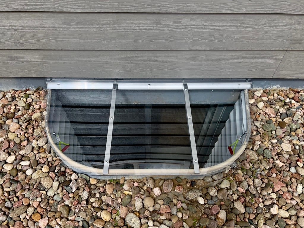 View of Window Well Cover Horizontal